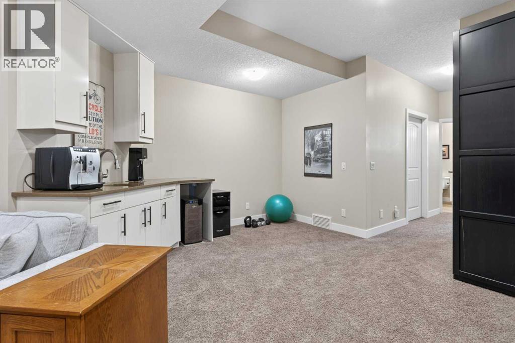 4619 84 Street NW - 38