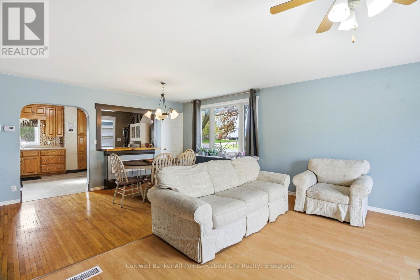 83 JARVIS STREET - 16