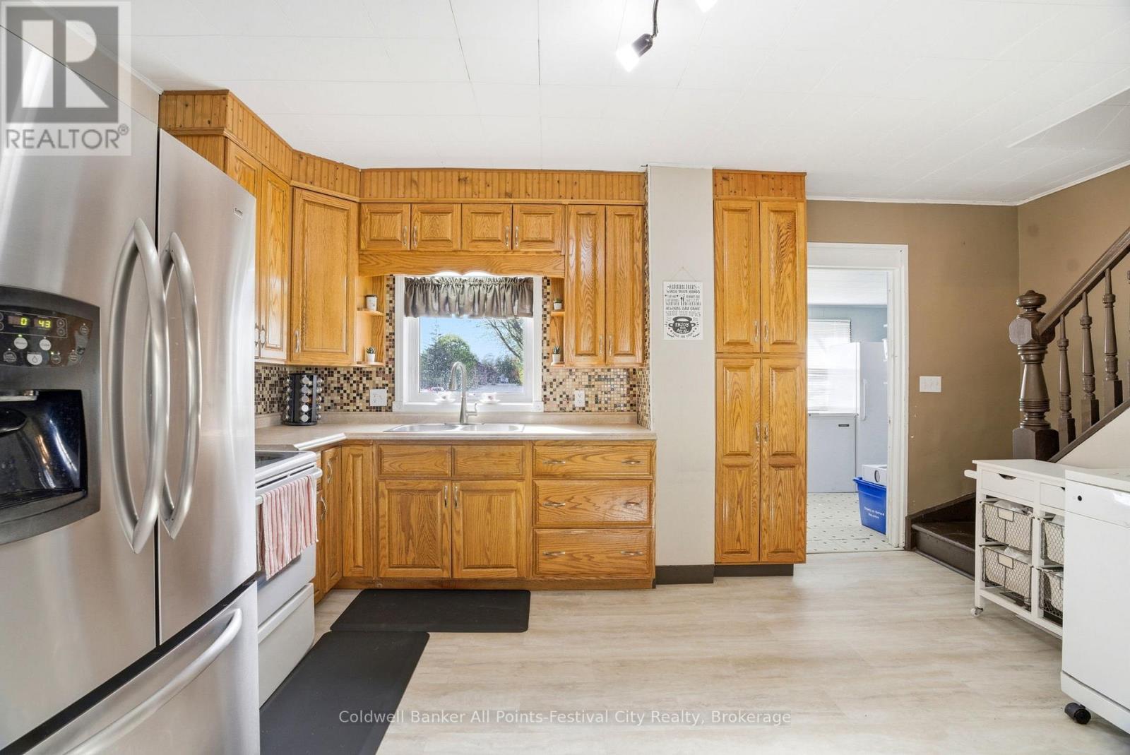 83 JARVIS STREET - 17