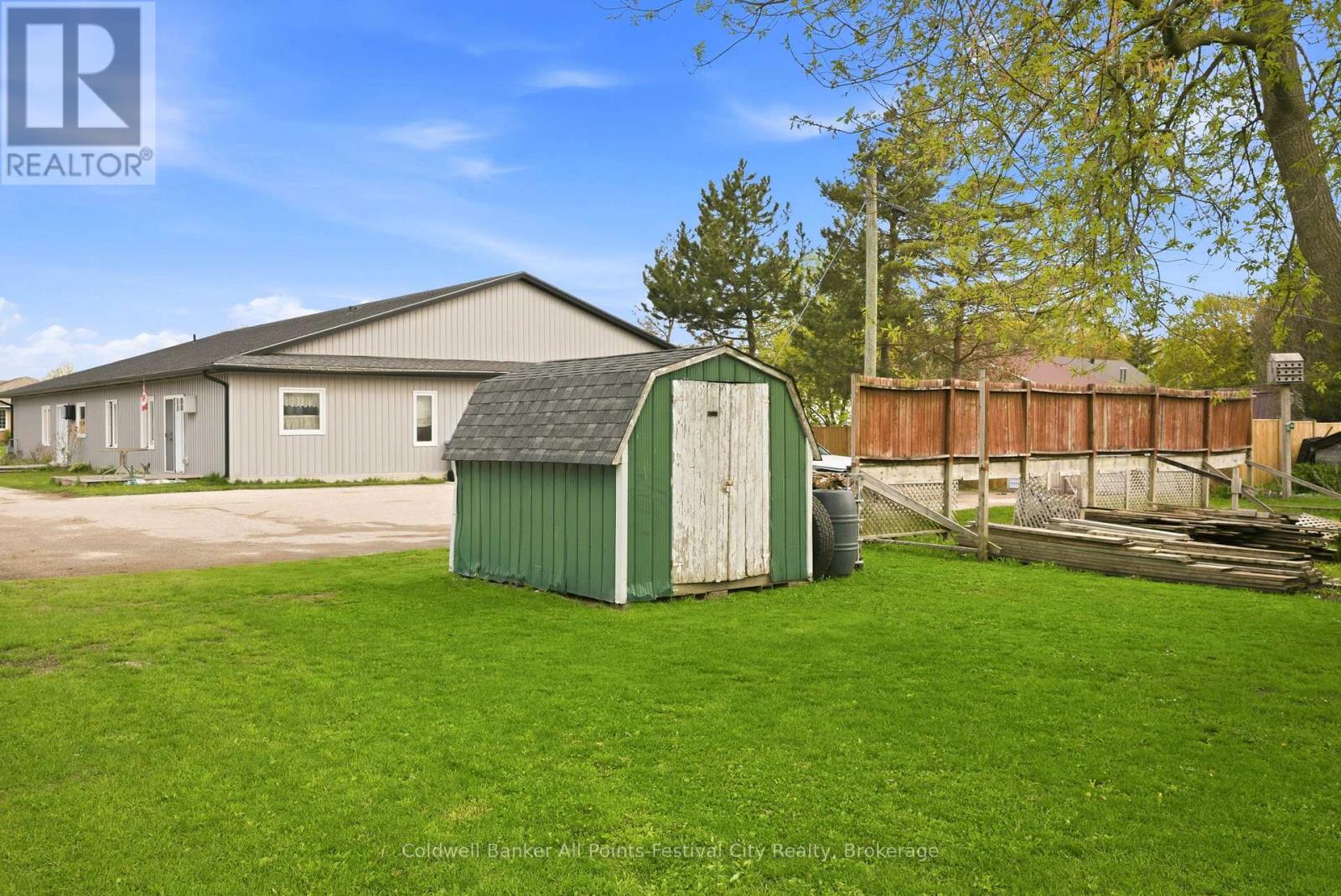83 JARVIS STREET - 39