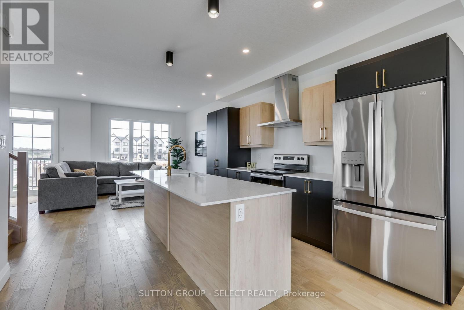 ##1 235 KENNINGTON WAY - 14