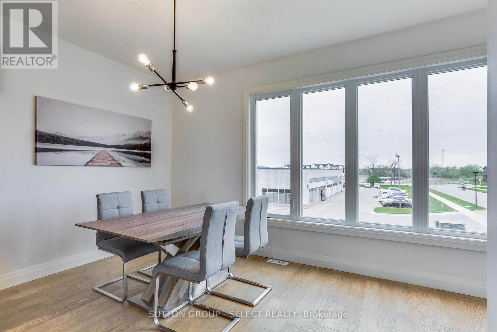 ##1 235 KENNINGTON WAY - 16