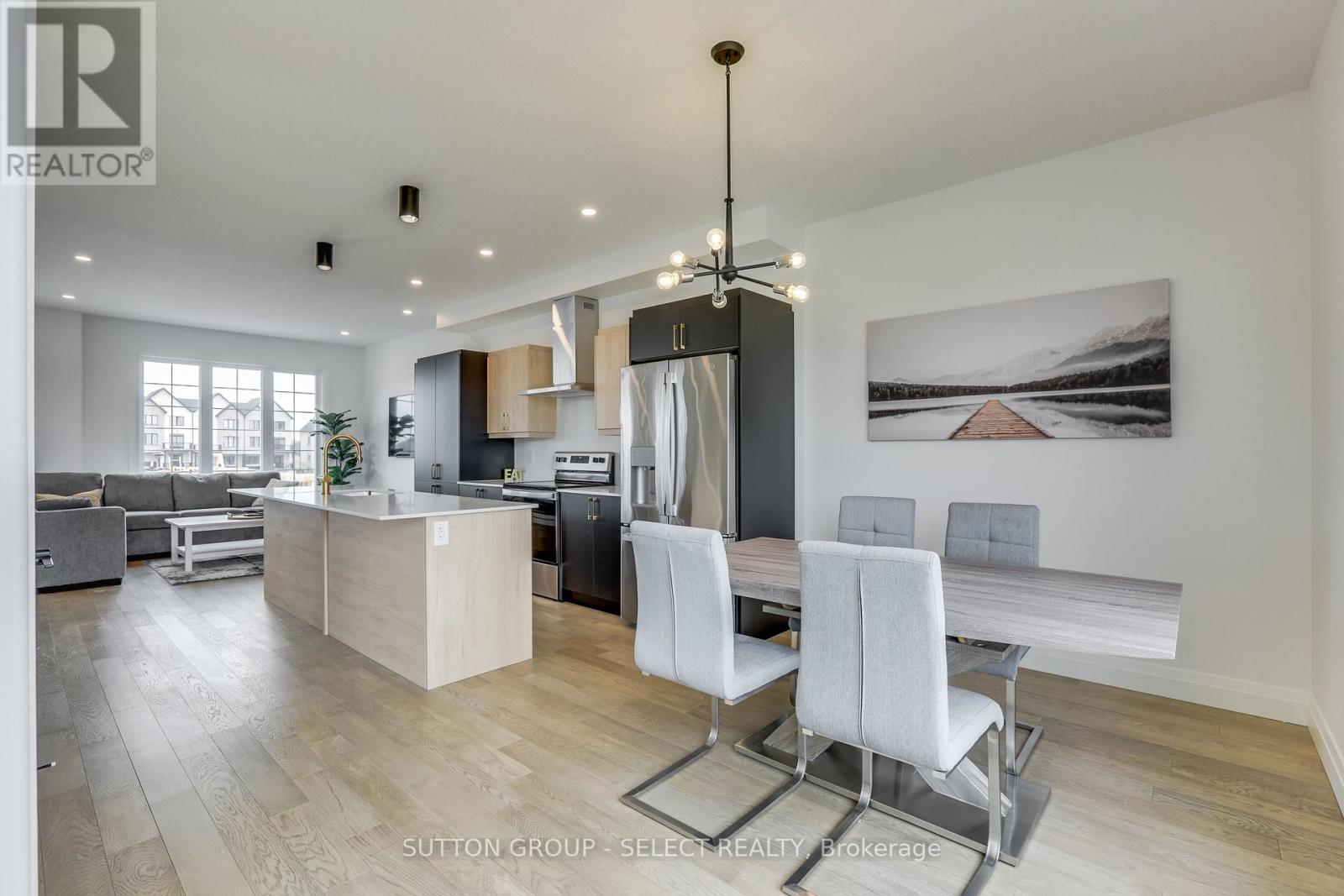 ##1 235 KENNINGTON WAY - 17