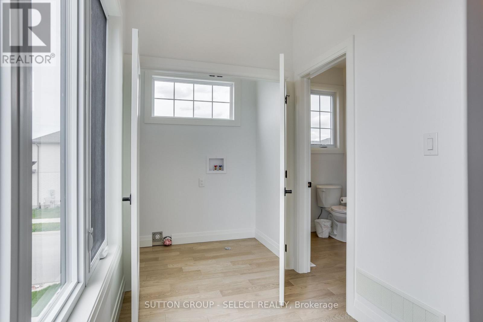 ##1 235 KENNINGTON WAY - 18