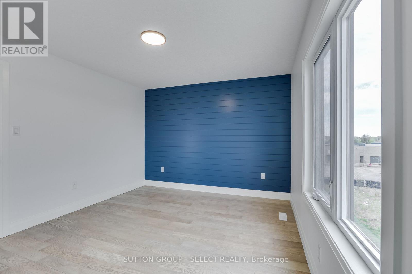 ##1 235 KENNINGTON WAY - 37