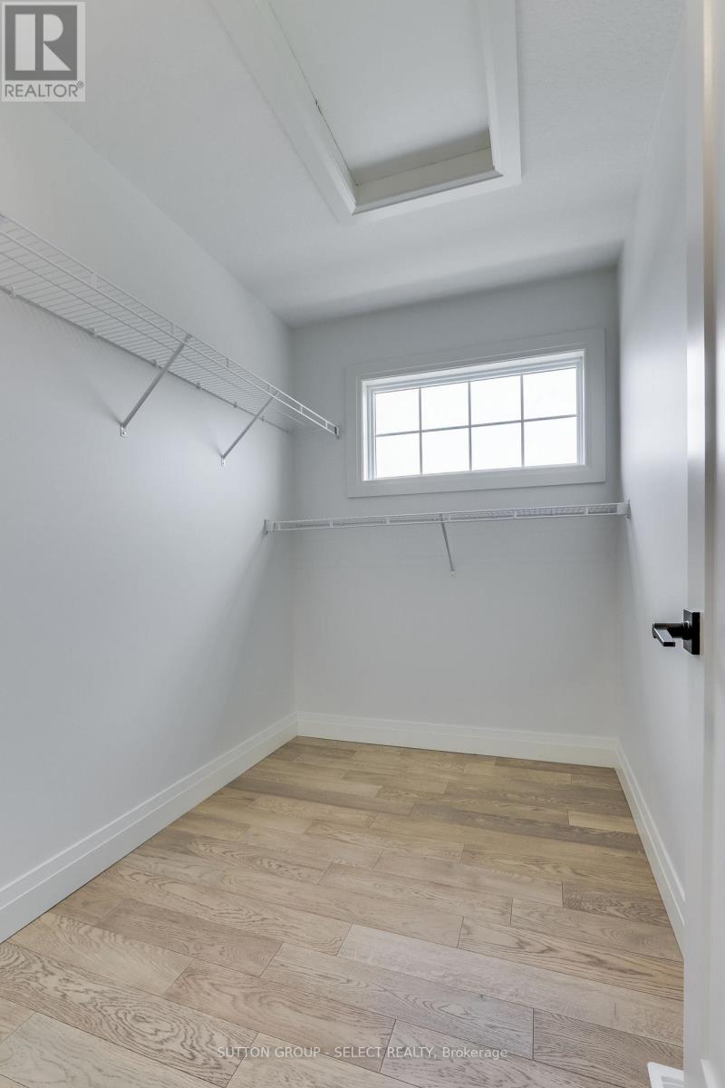 ##1 235 KENNINGTON WAY - 40