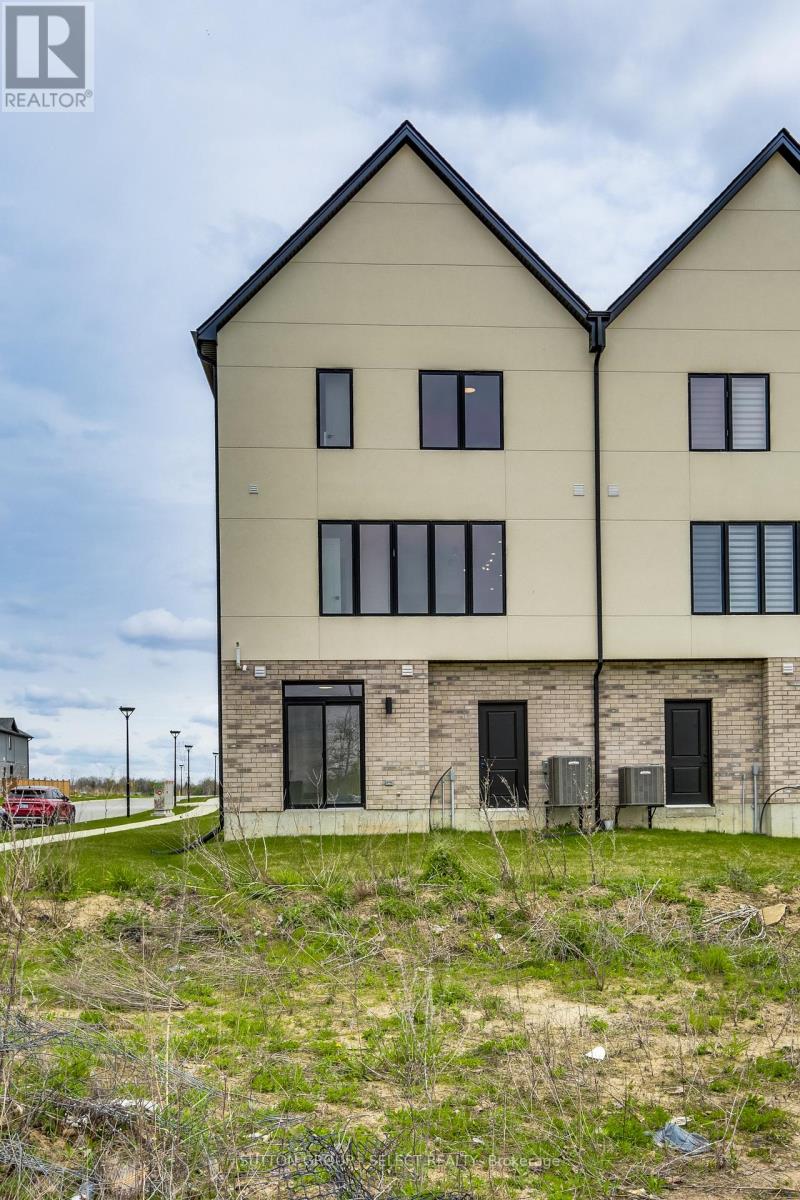 ##1 235 KENNINGTON WAY - 43