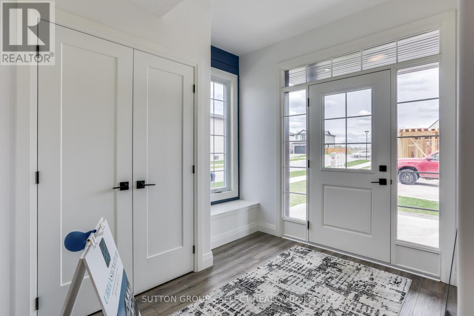 ##1 235 KENNINGTON WAY - 5