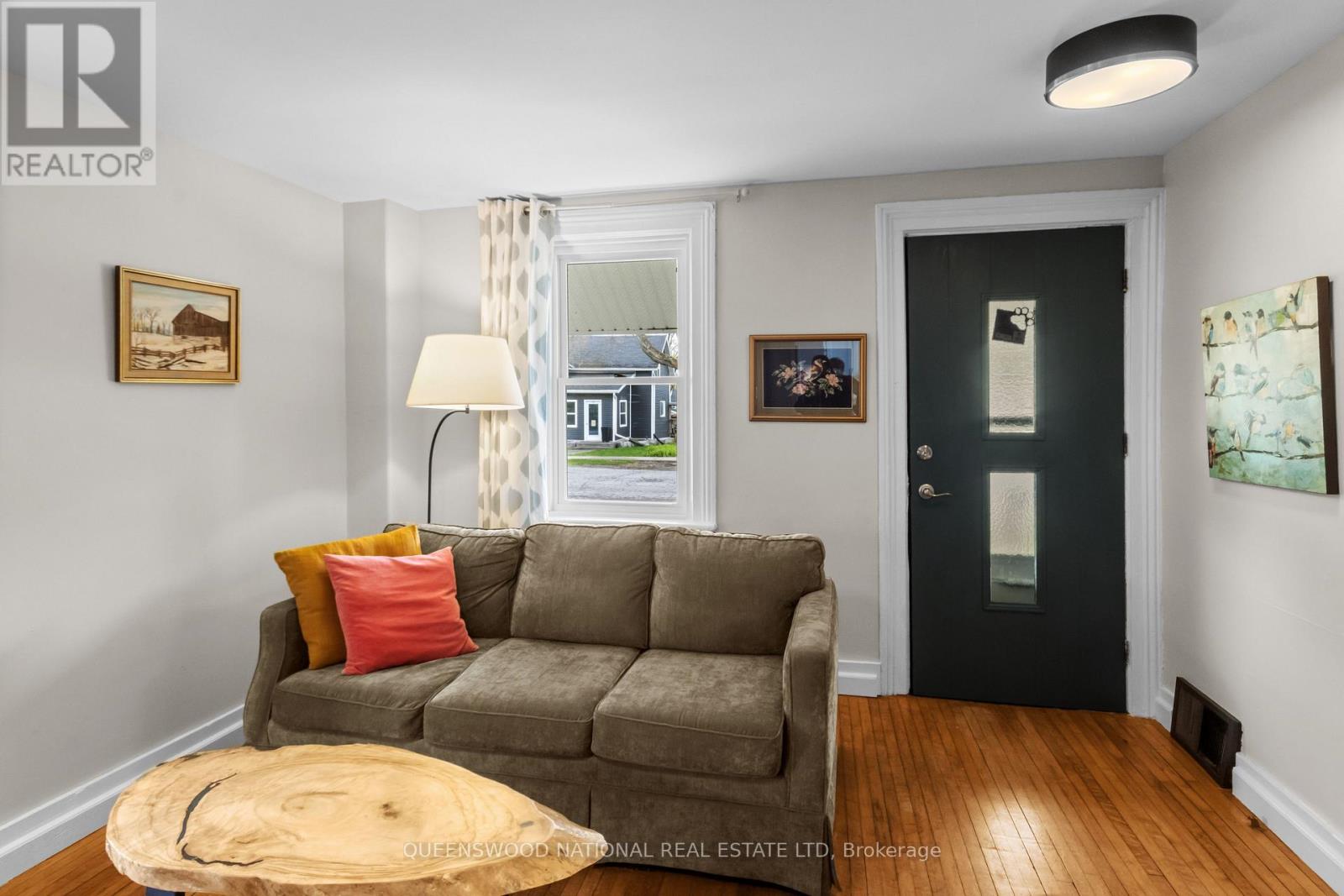 232 ELGIN STREET - 11