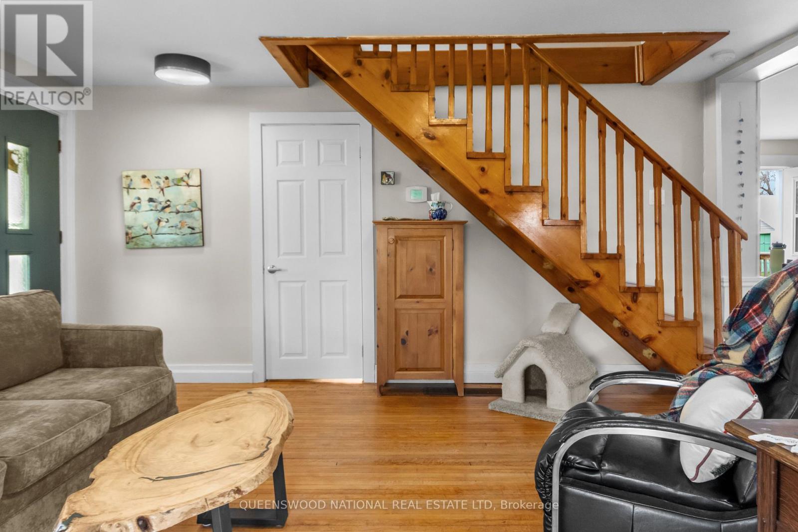 232 ELGIN STREET - 13
