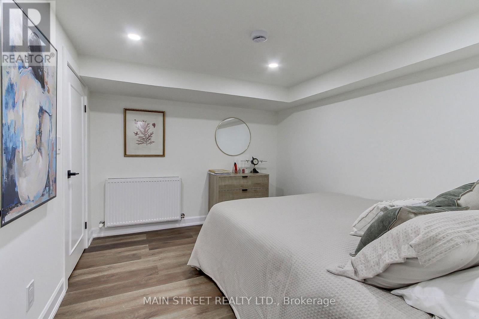 595 NORTHCLIFFE BOULEVARD - 37