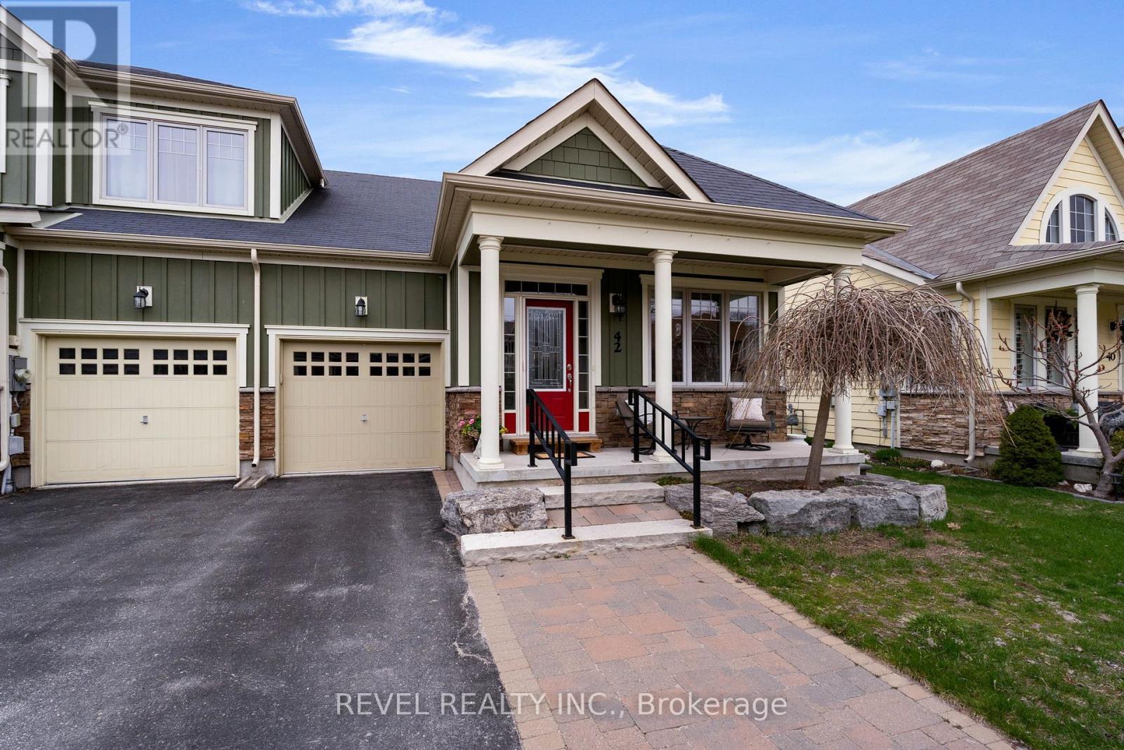 42 SANDY COAST CRESCENT - 3
