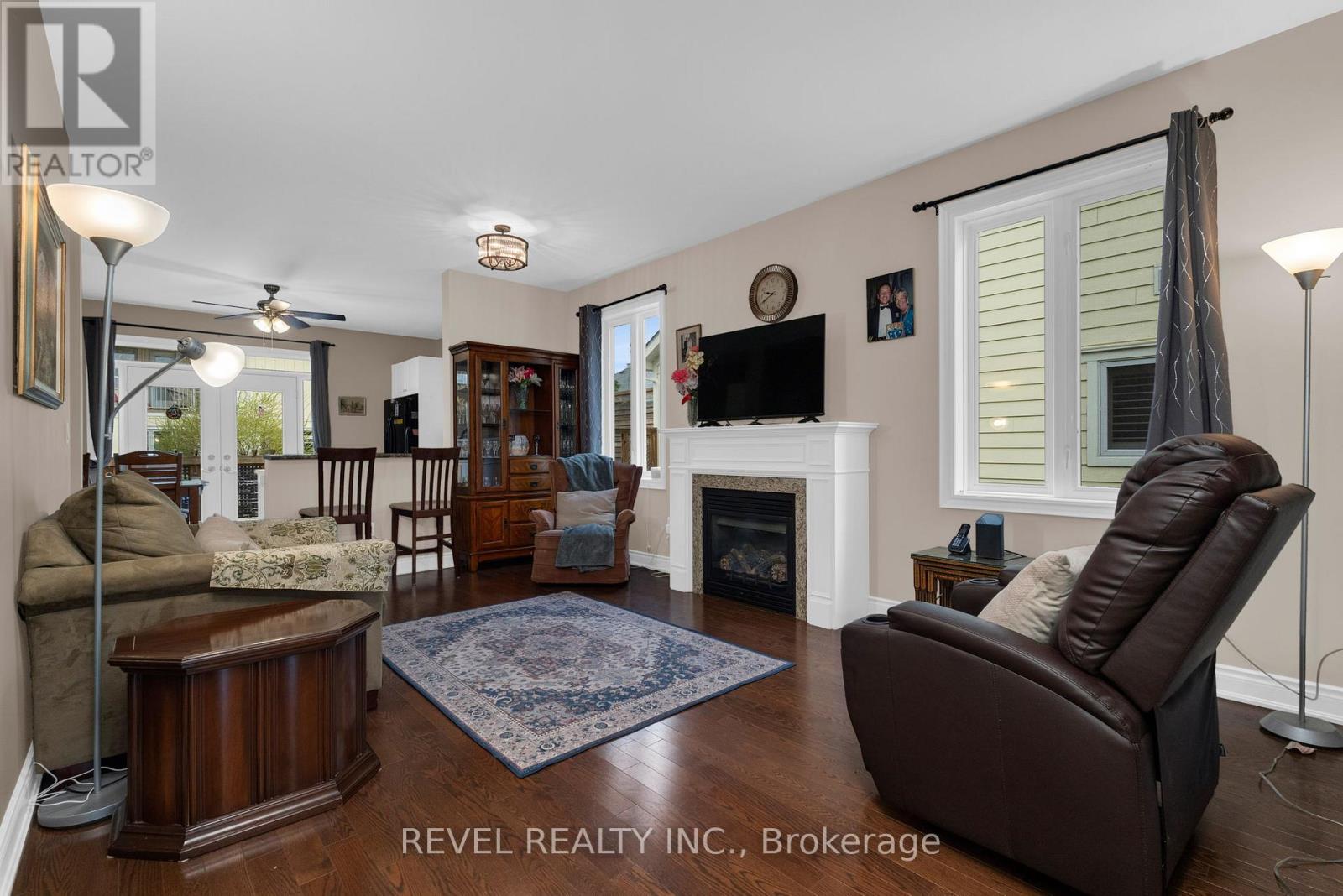 42 SANDY COAST CRESCENT - 8
