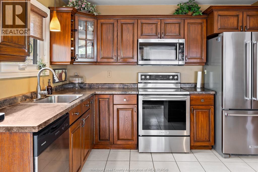 1550 MINTO AVENUE - 2