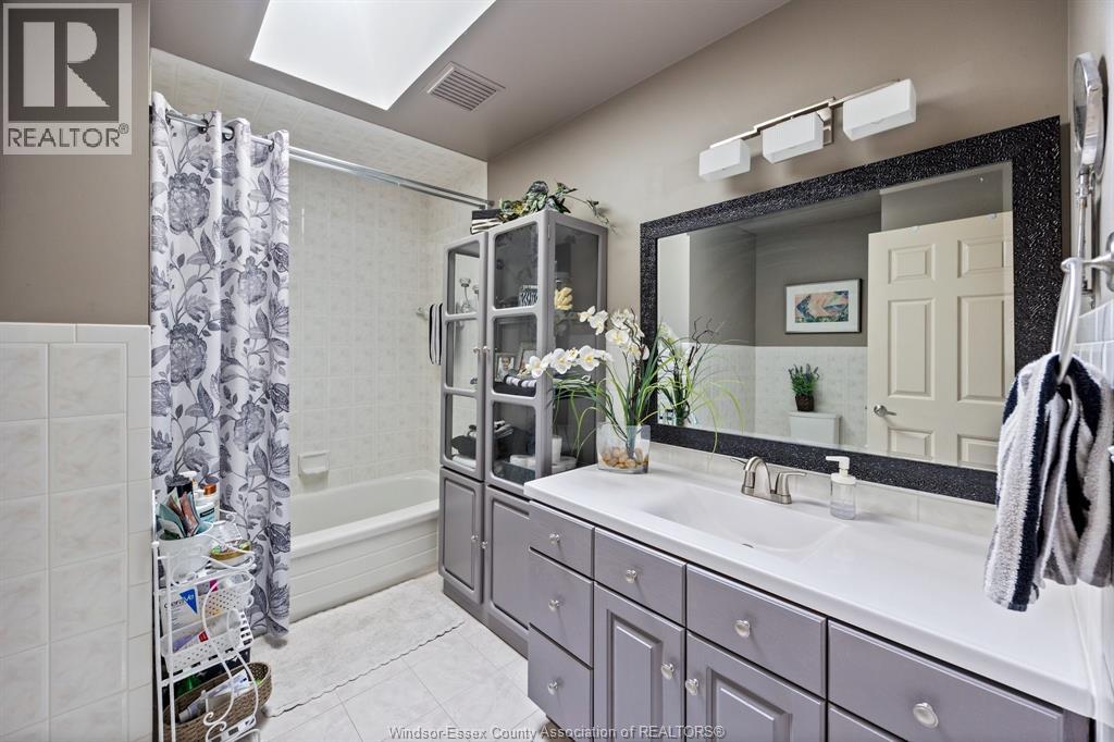 1550 MINTO AVENUE, LaSalle, Ontario, N9J3H2 — Photo 13