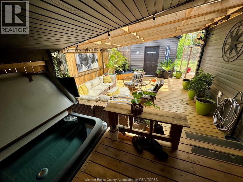 160 MICHAEL, Lakeshore, Ontario, N8N2V6 — Photo 4