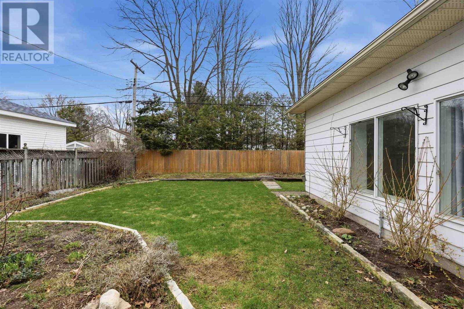 221 Chambers AVE, Sault Ste. Marie, Ontario, P6A4V2 — Photo 18