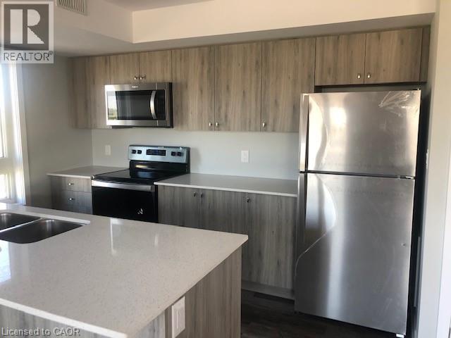 1331 COUNTRYSTONE Drive Unit# B15, Kitchener, Ontario, N2N0C5 — Photo 3