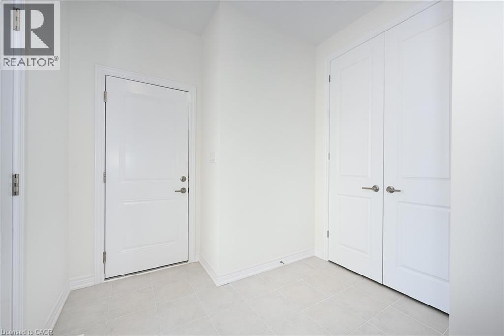 314 MAIN Street E, Grimsby, Ontario, L3M1R2 — Photo 12