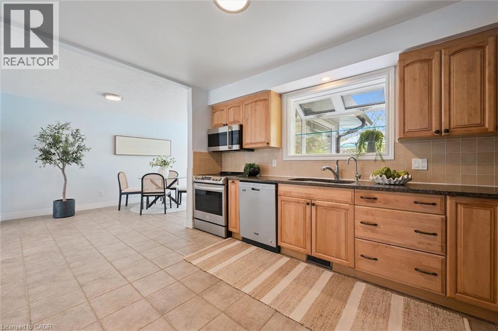 176 WOODVILLE Place - 11