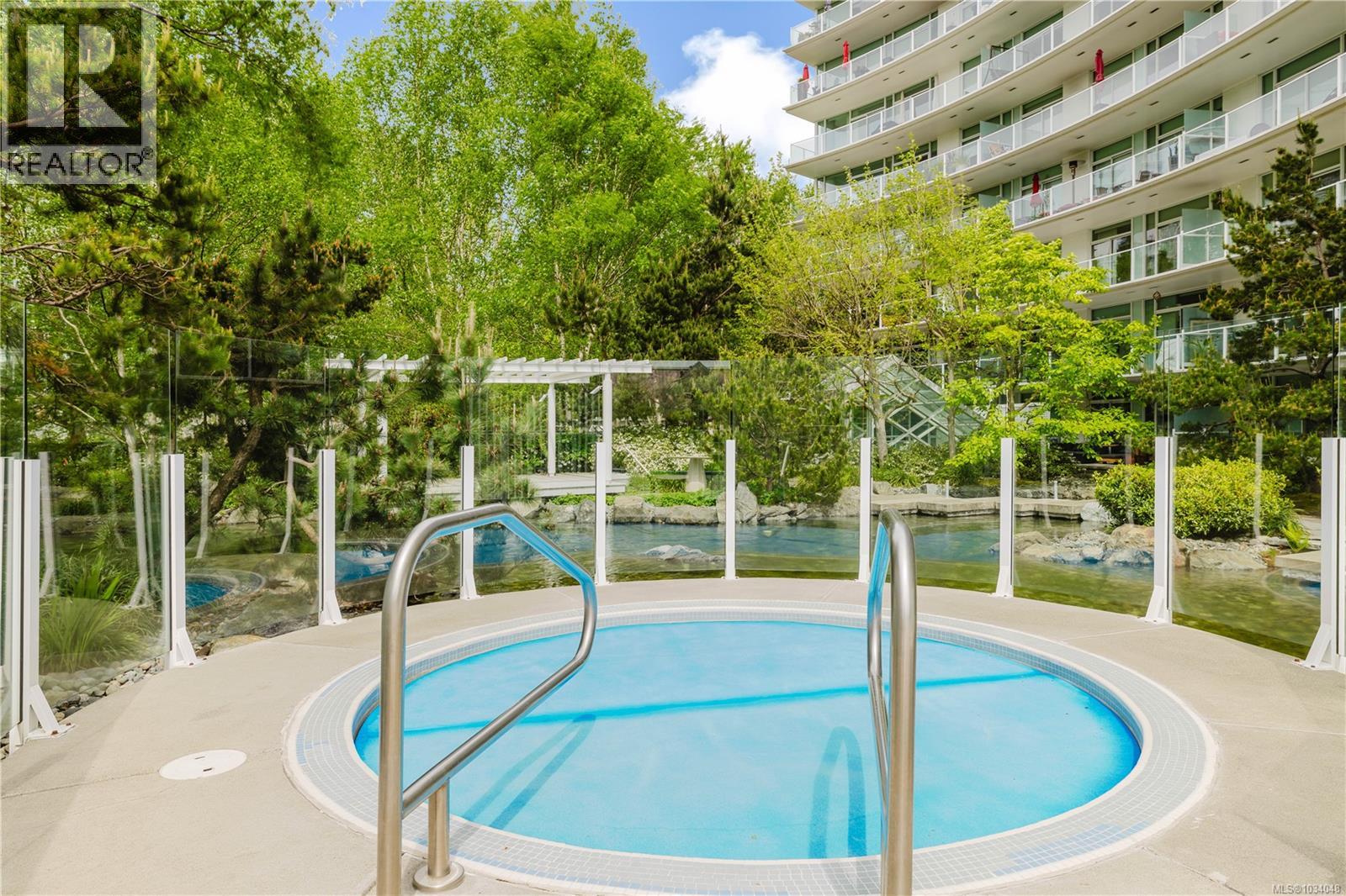 #120 68 SONGHEES Rd - 59