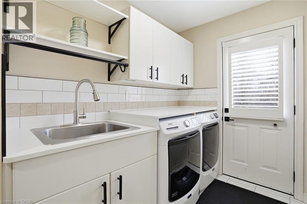 56 MCCAFFERY Crescent - 22