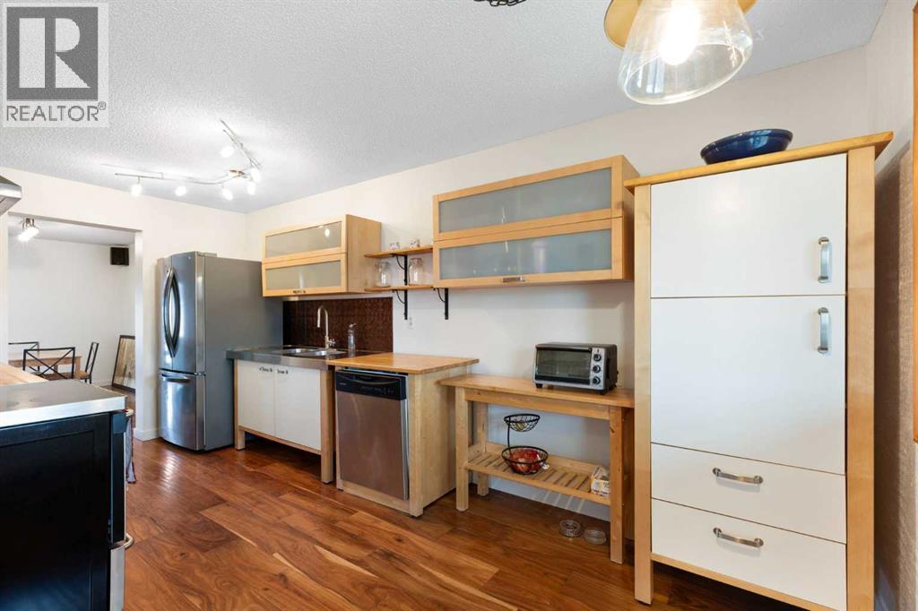84 Abingdon Crescent NE - Image 2