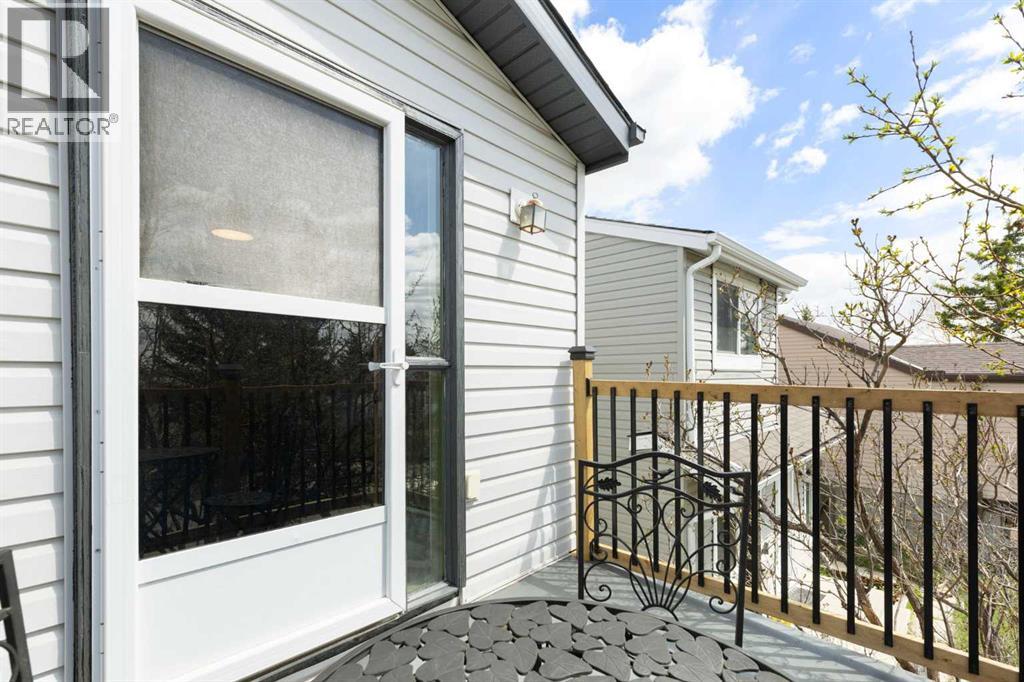 84 Abingdon Crescent NE - 20