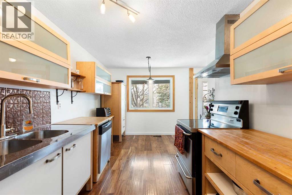 84 Abingdon Crescent NE - 6