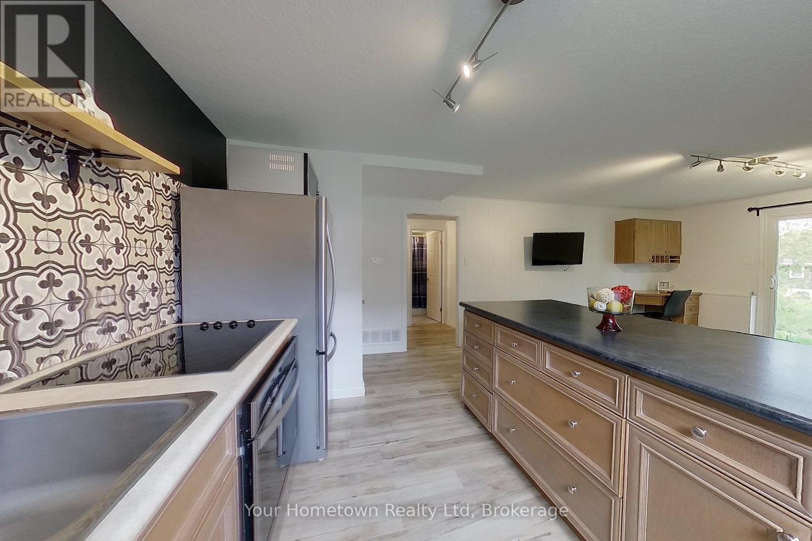 14 BRAESIDE STREET - 38