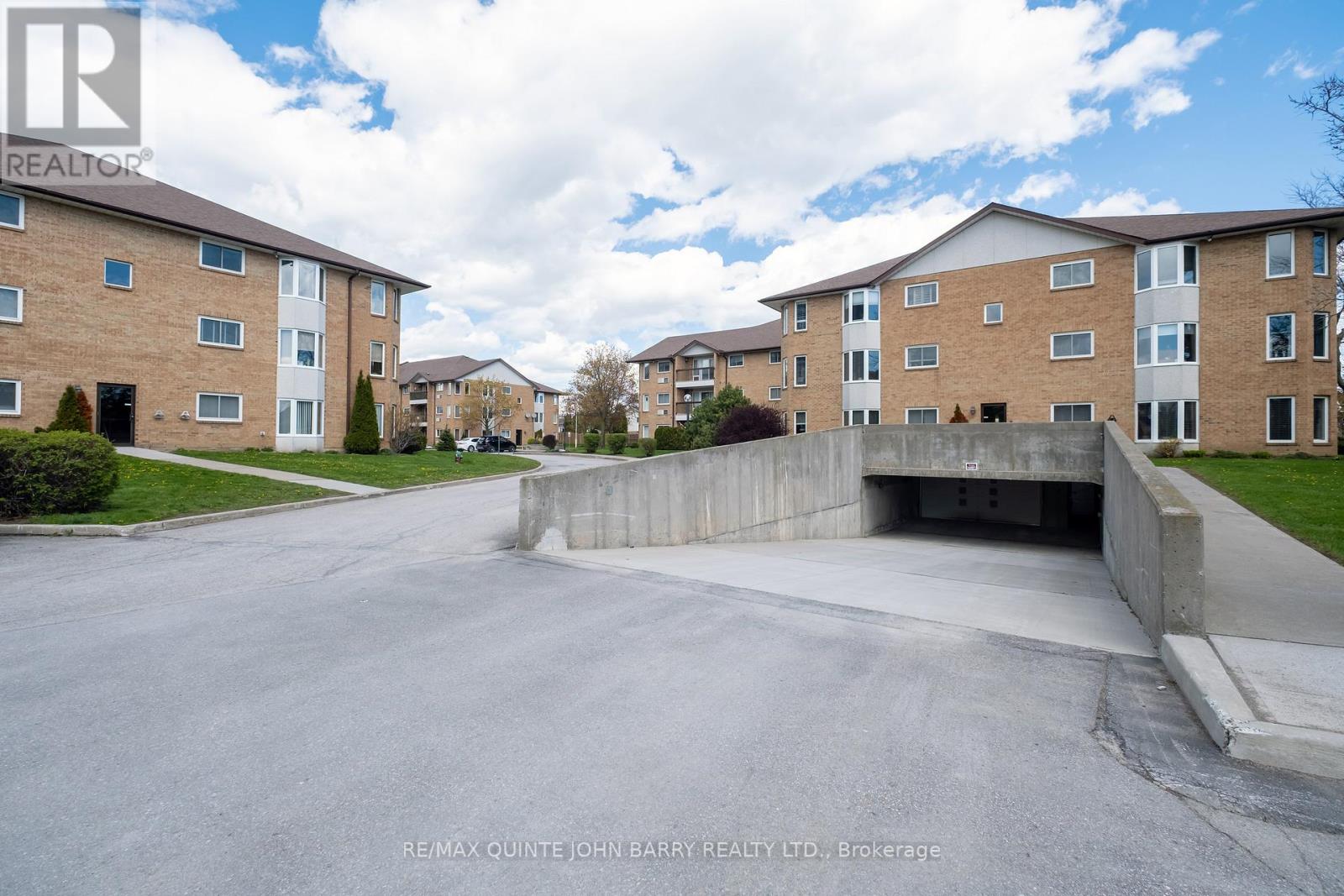 202-56 TRIPP BOULEVARD - 4