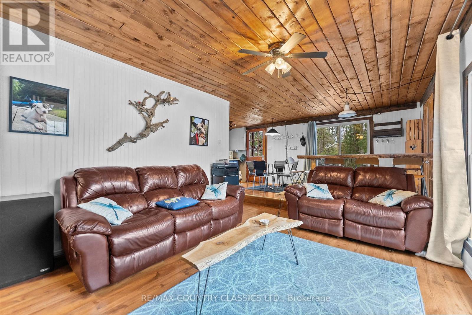40 BENTLEY PLACE - 8