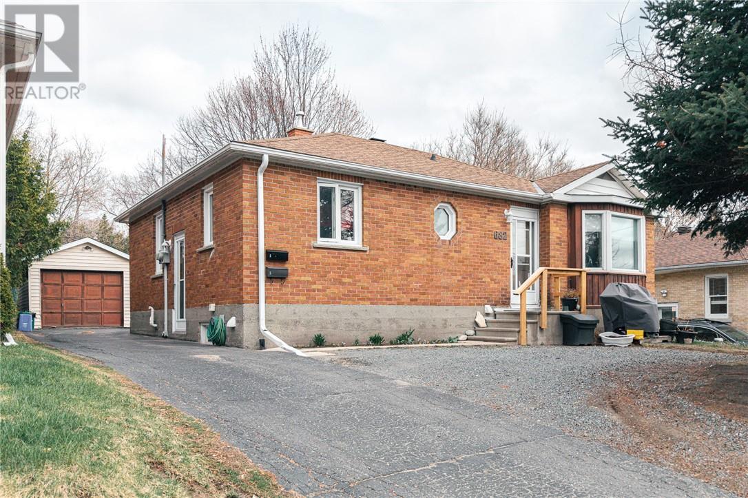 682 Connaught Avenue - 1