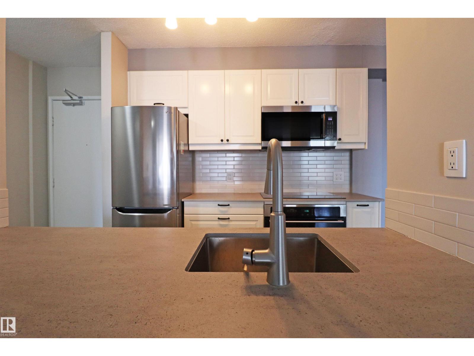 #901 10160 116 ST NW - 13