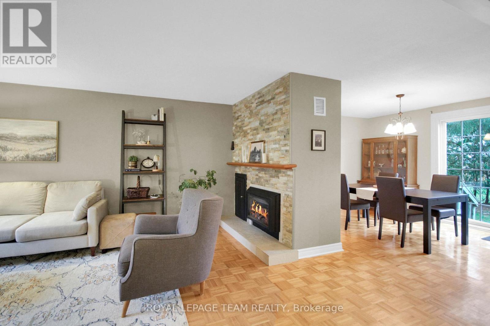 6 BURNETTS GROVE CIRCLE - 13