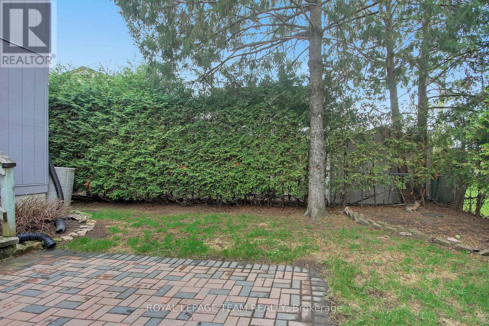 6 BURNETTS GROVE CIRCLE - 46