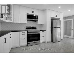 Dining room - 7038 Shields Drive, Ottawa, ON K4P1A7 Photo 11