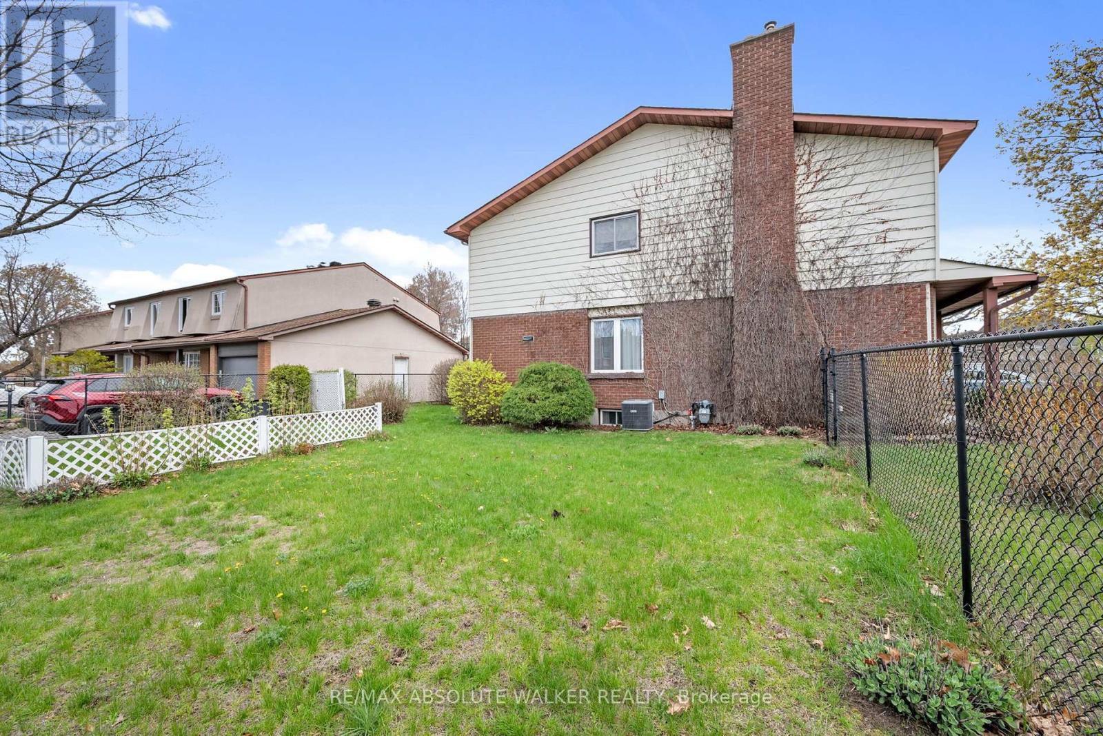 2295 COTTERS CRESCENT - 24