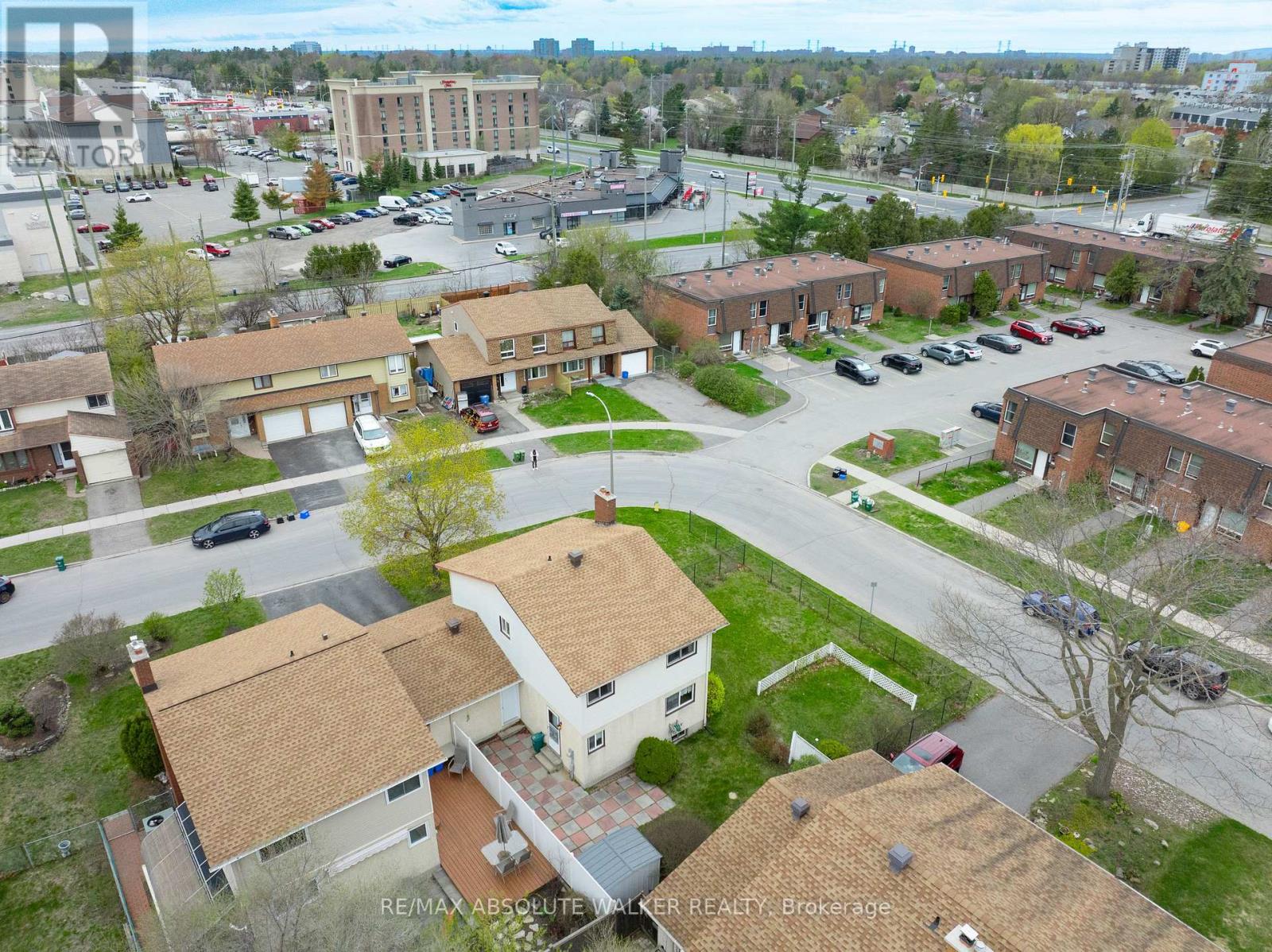 2295 COTTERS CRESCENT - 28