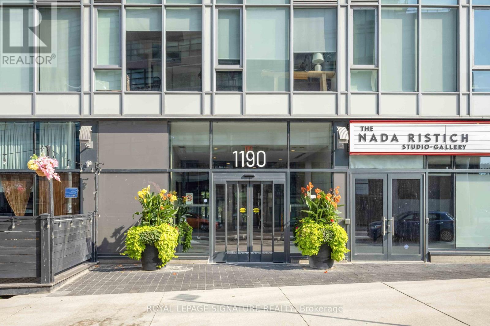 Listing photo of 406 - 1190 DUNDAS STREET E