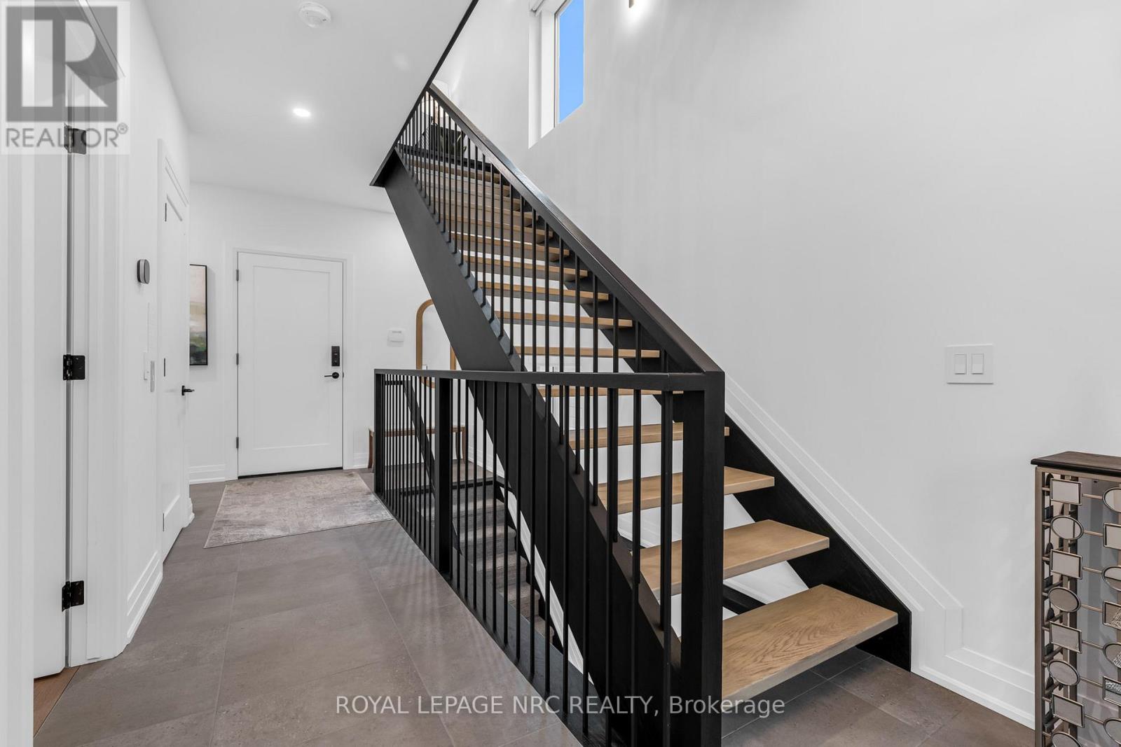 88 MOODY STREET - 5