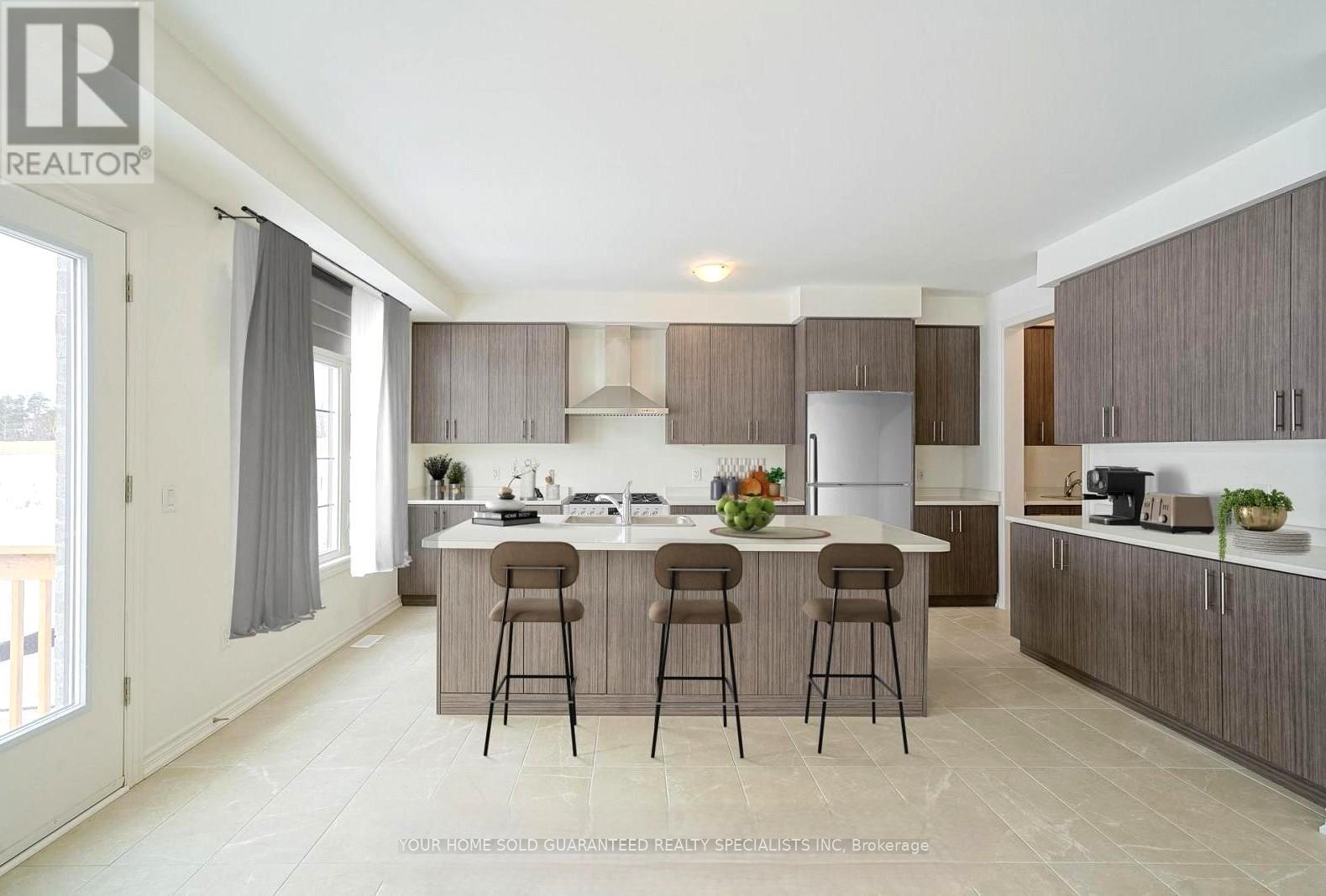 62 CALYPSO AVENUE - 3