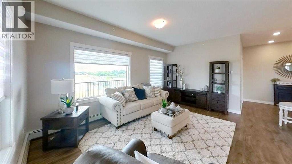 #201 499 Meadow Lake Court E - 5
