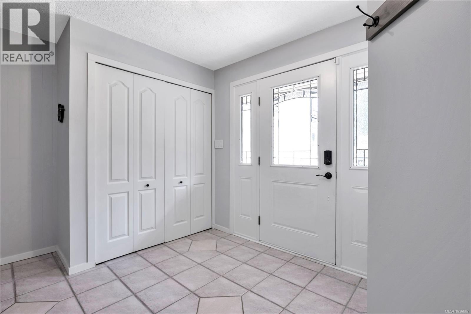 3583 Bonnie Dr - 8
