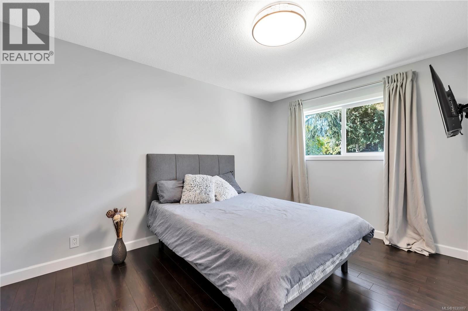 3583 Bonnie Dr - 24