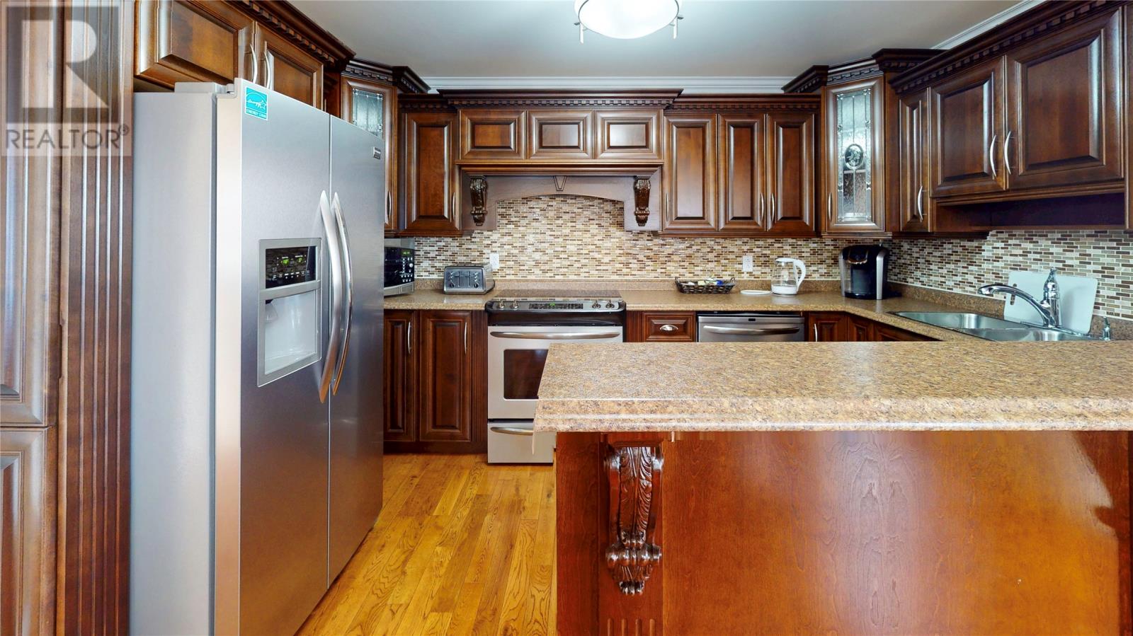 1 North Ridge Avenue - 25
