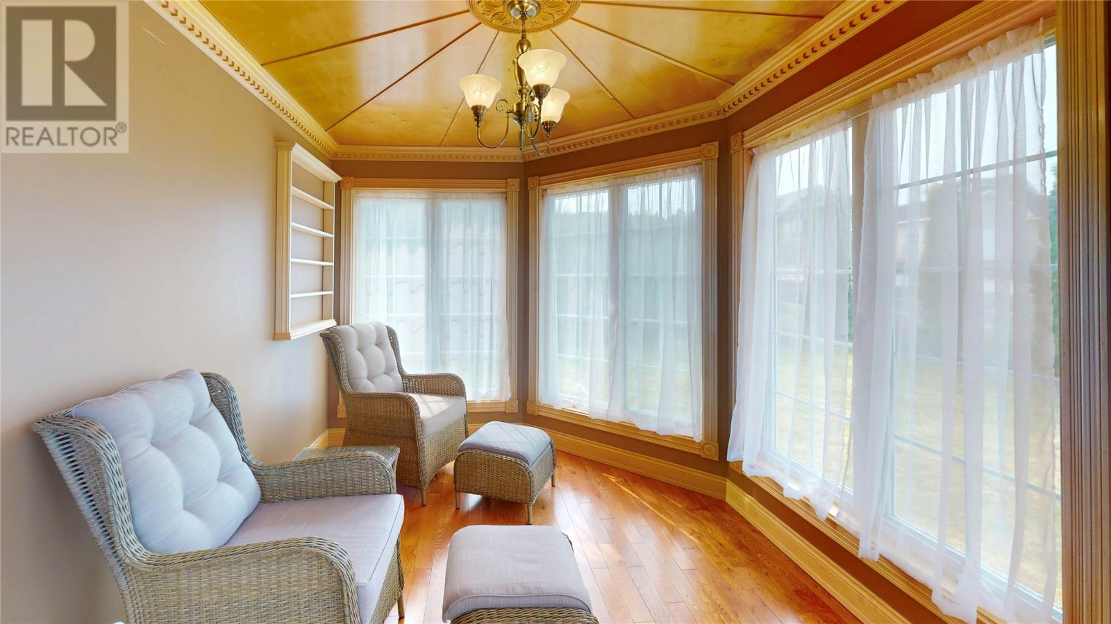1 North Ridge Avenue - 32