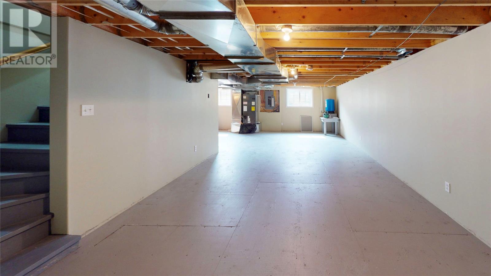 1 North Ridge Avenue - 39