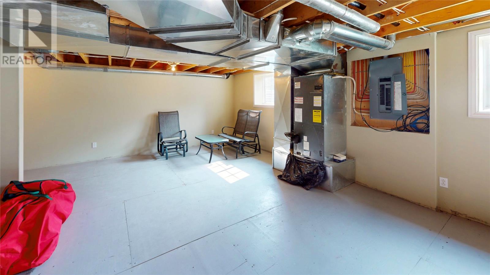 1 North Ridge Avenue - 40