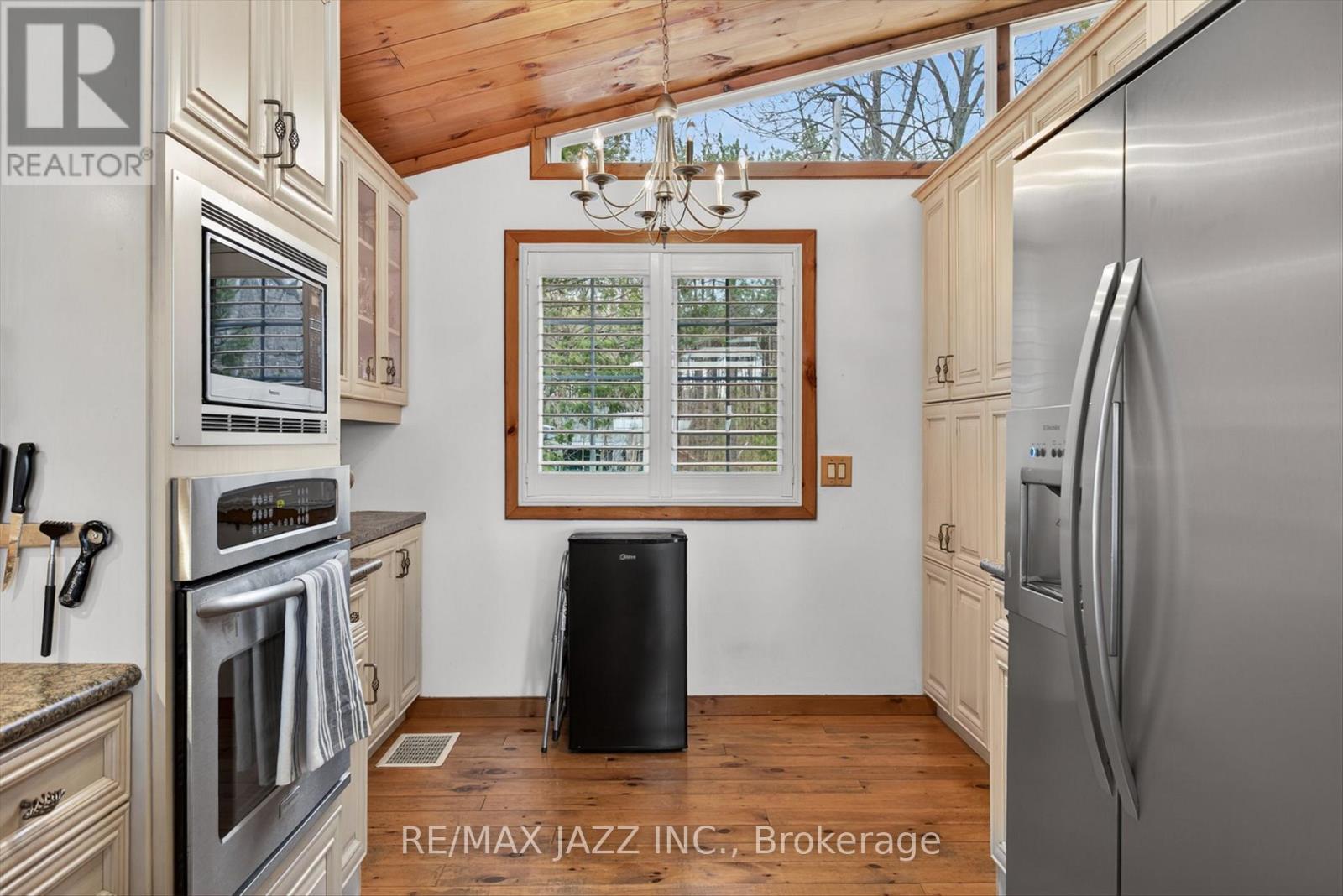 535 MARBLE POINT ROAD - 18